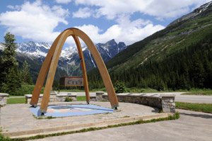 Denkmal Trans Canada Highway am Rogers Pass