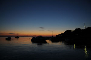 Sonnenuntergang im hafen