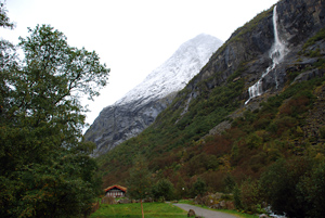 Überall Wasserfälle